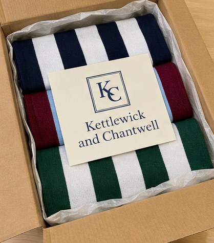Customized scarves for schools and universities